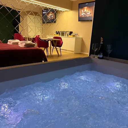 Z Jacuzzi Royal Rzeszowska * Krasków