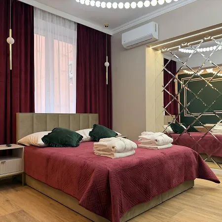 Z Jacuzzi Royal Rzeszowska Διαμέρισμα