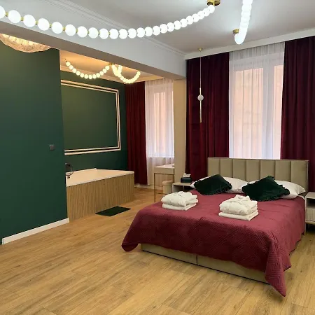 Z Jacuzzi Royal Rzeszowska דירה *