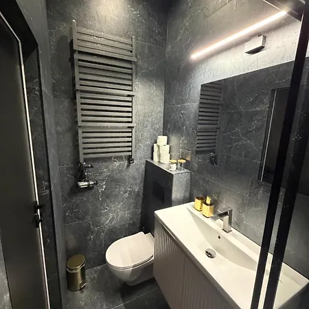 Z Jacuzzi Royal Rzeszowska Διαμέρισμα *